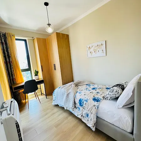 Apartment In The Heart Of *